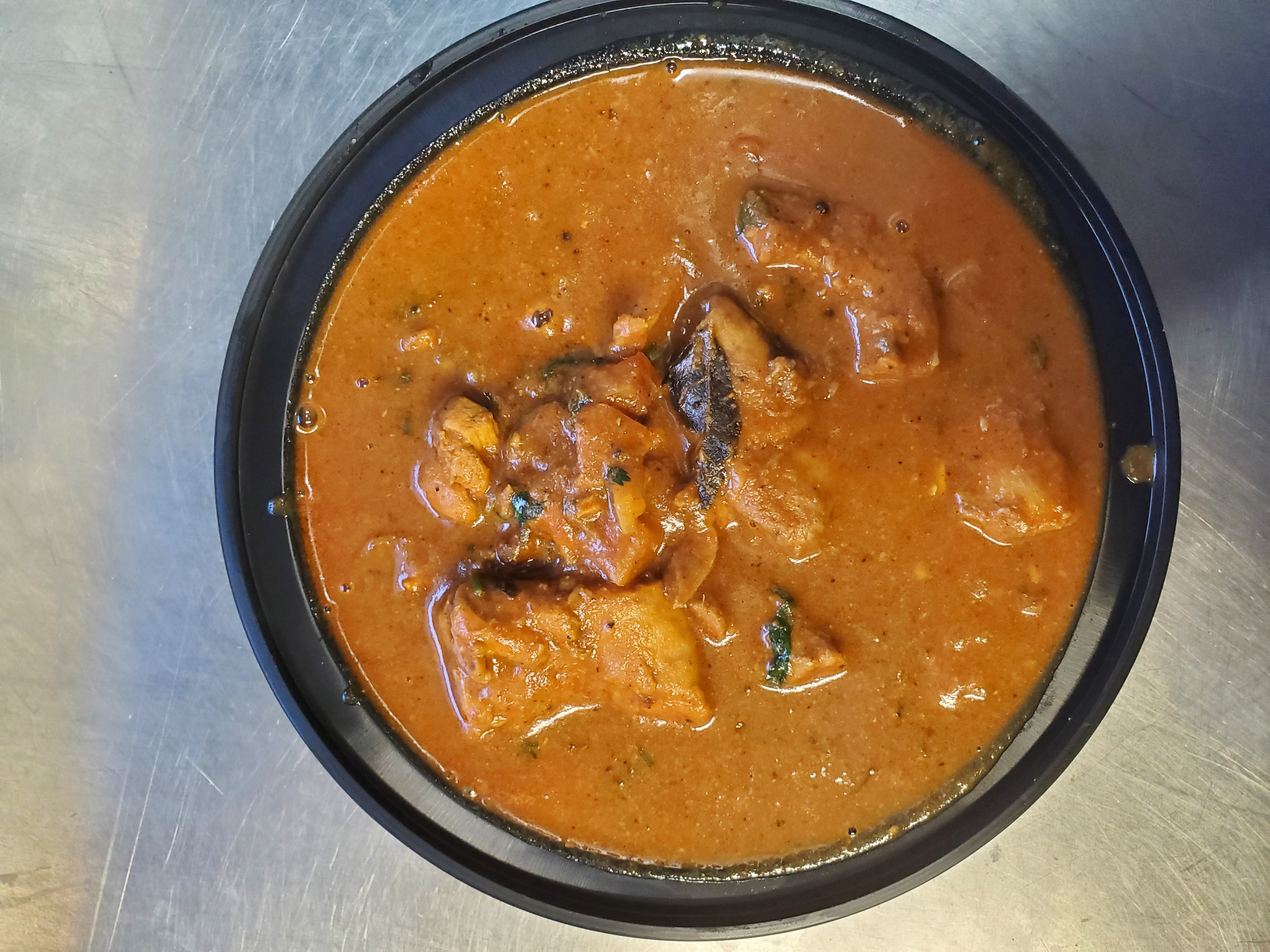 Order  Chicken Curry food online from Shirleys India store, New Rochelle on bringmethat.com