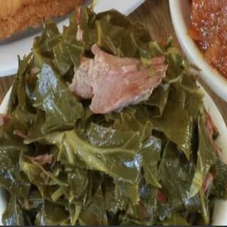 Order Collard Greens food online from Priscilla's Ultimate Express store, Hanover Park on bringmethat.com