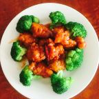 Order 54. Chicken with Broccoli food online from China Buffet store, Avon on bringmethat.com