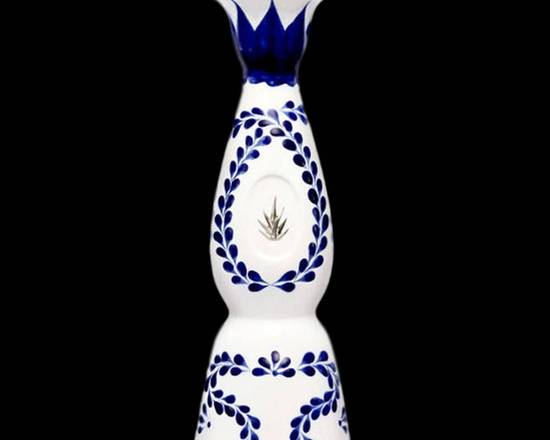 Order Clase Azul Reposado Tequila food online from Happy Hill Country Liqour store, Liberty Hill on bringmethat.com