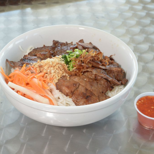 Order Grilled Pork with Vermicelli food online from Dac Hung store, Houston on bringmethat.com