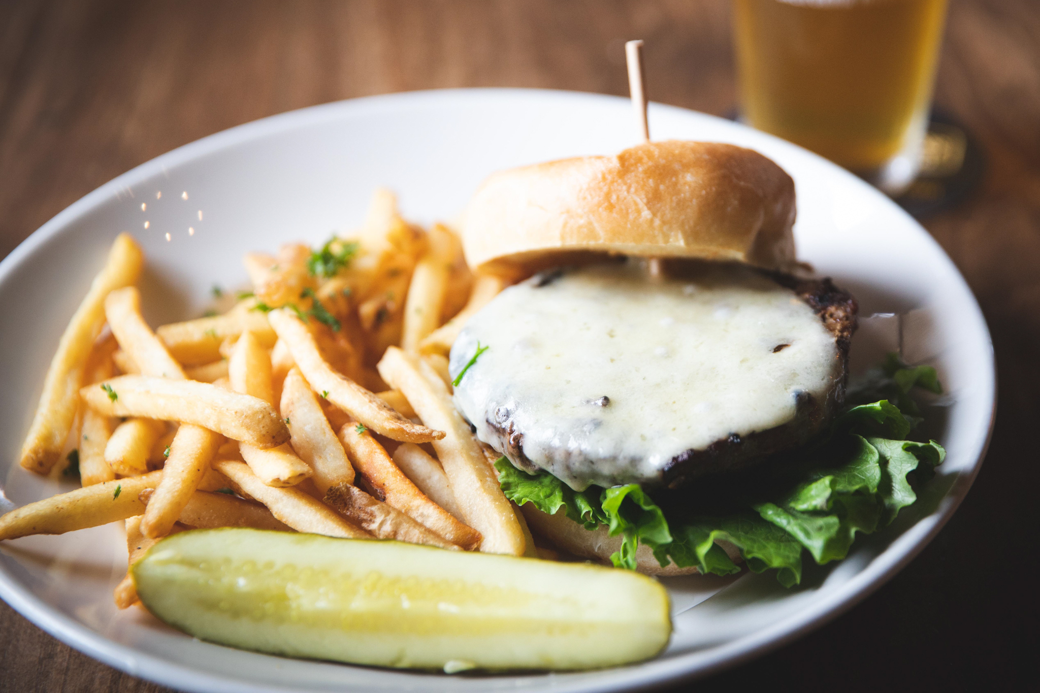 Order Cheddar Burger food online from Karl Strauss Brewing Company store, Costa Mesa on bringmethat.com
