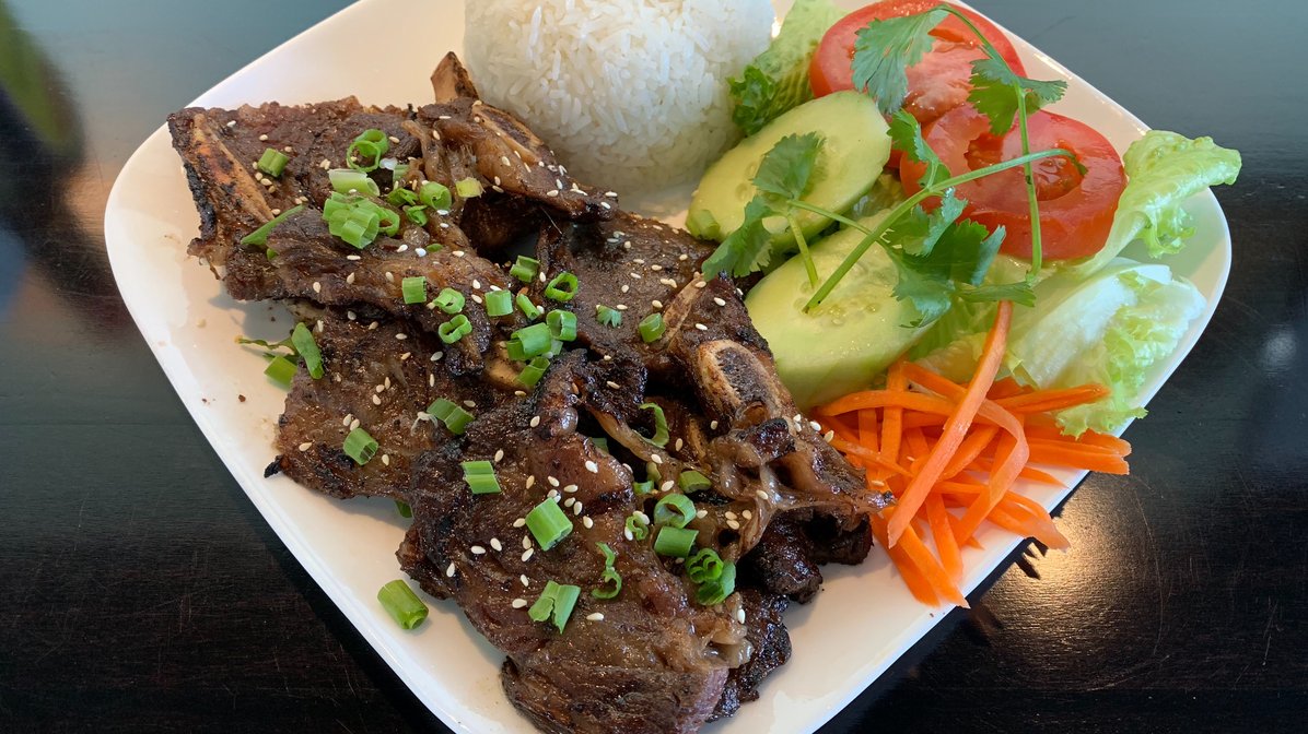 Order C3. Korean Style BBQ Short Ribs Special - Com Xuong Dai Han food online from Pho Amour store, Fontana on bringmethat.com