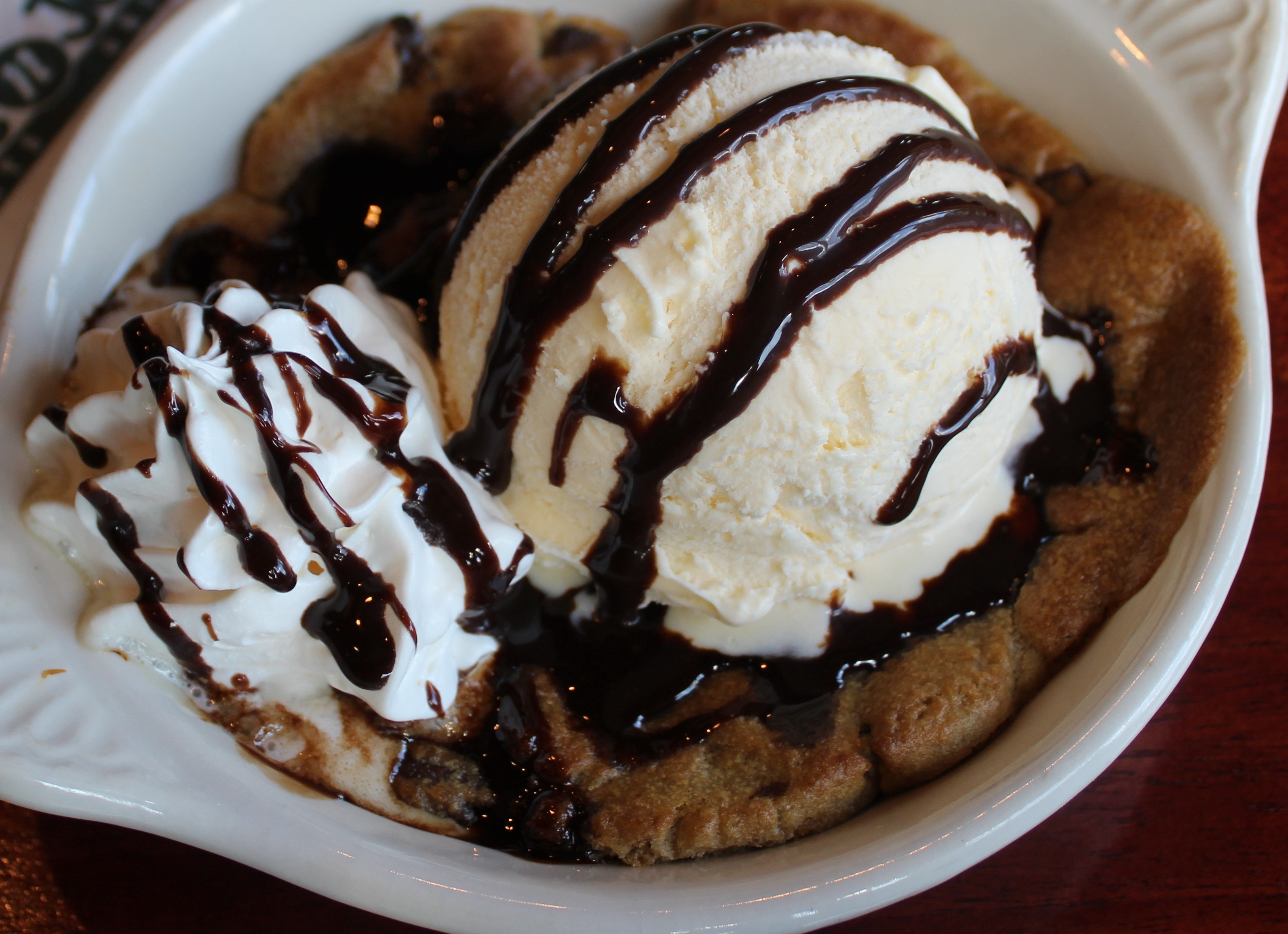Order Chocolate Chip Cookie Dough Sundae food online from Jake N Joes Sports Grille store, Foxborough on bringmethat.com