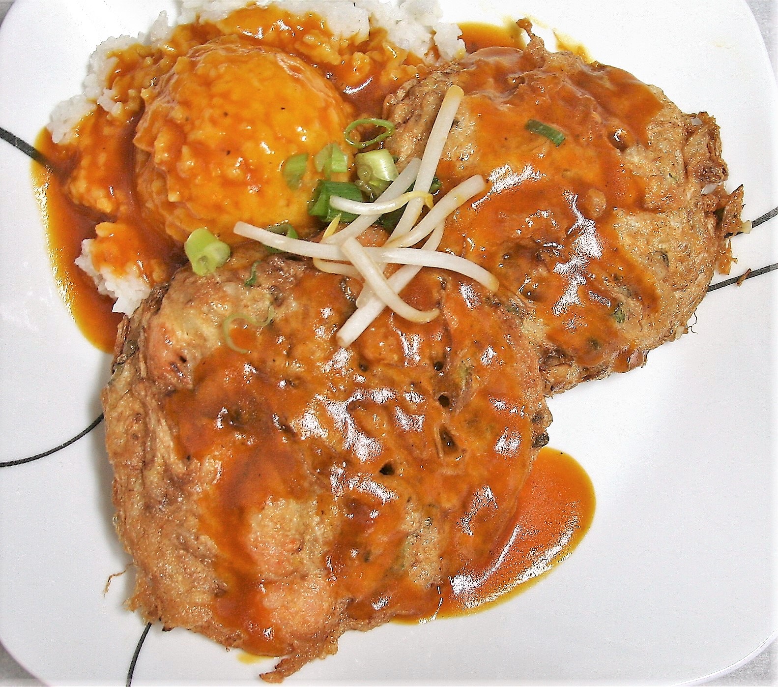 Order Combination Egg Foo Young food online from Hong KONG Express store, Chicago on bringmethat.com