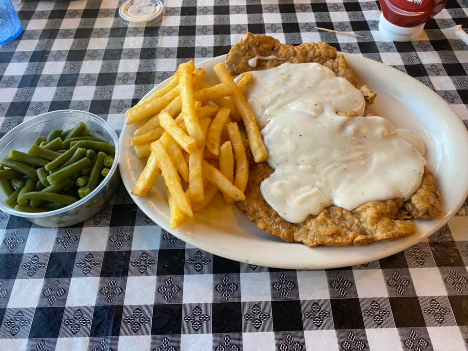 Order Chicken Fried Steak Dinner food online from Bubba Bbq And Steakhouse store, Ennis on bringmethat.com