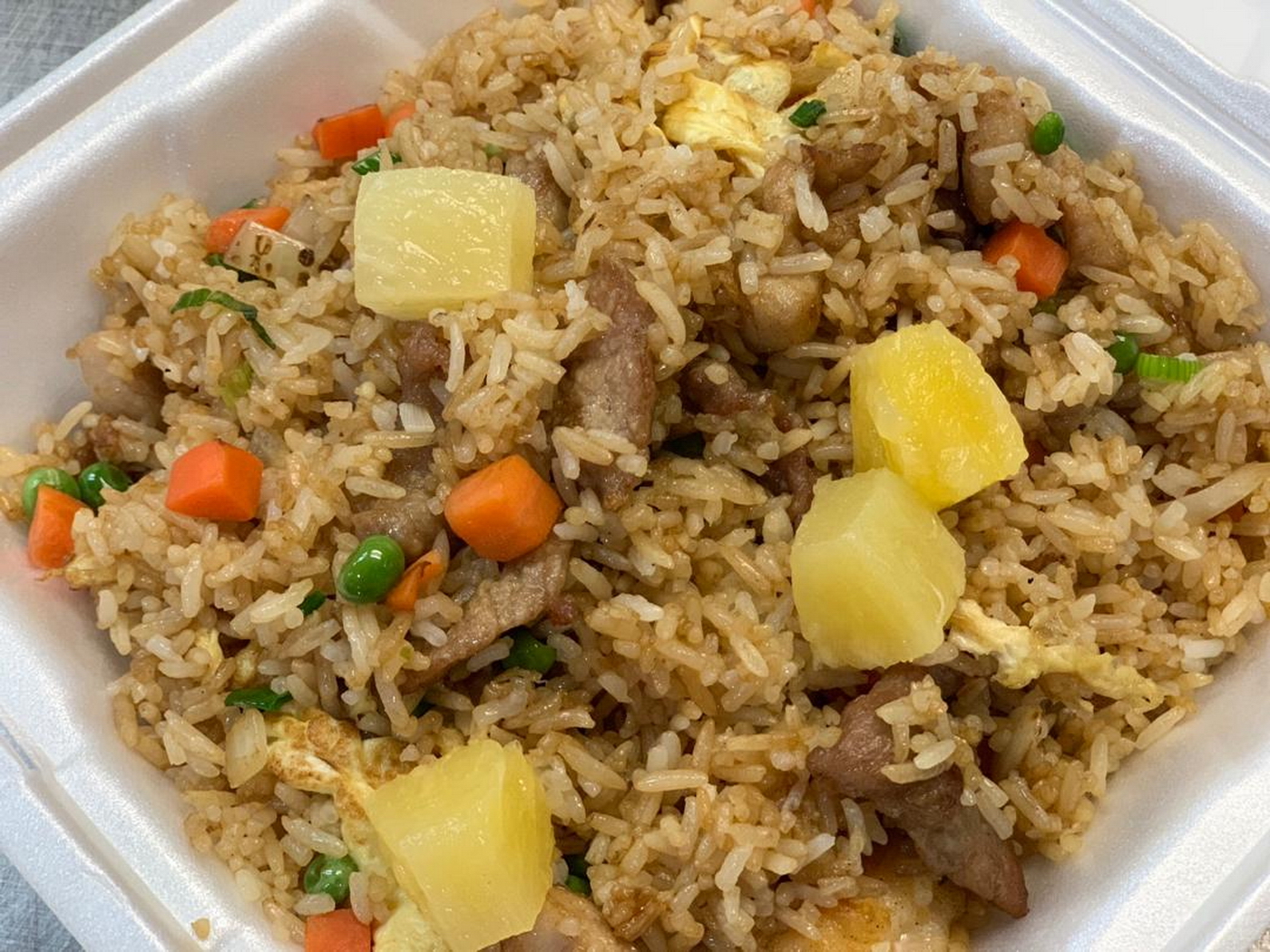 Order Pineapple Combination Fried Rice food online from Trendy Dumpling store, Houston on bringmethat.com