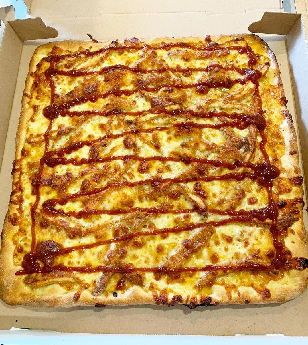 Order BBQ Chicken Brooklyn Pizza - Pizza food online from Pasquales Pizzeria store, Wall Township on bringmethat.com