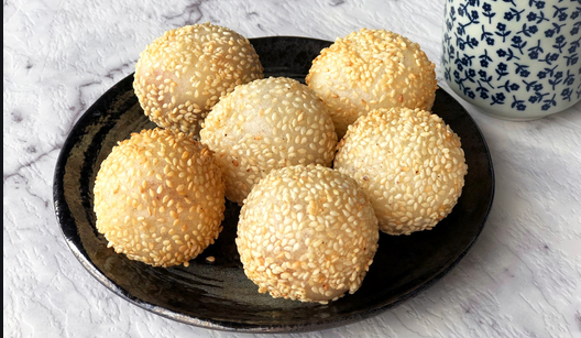 Order 6a. Sesame Balls food online from Sunny's Chinese Noodle House store, Green Bay on bringmethat.com