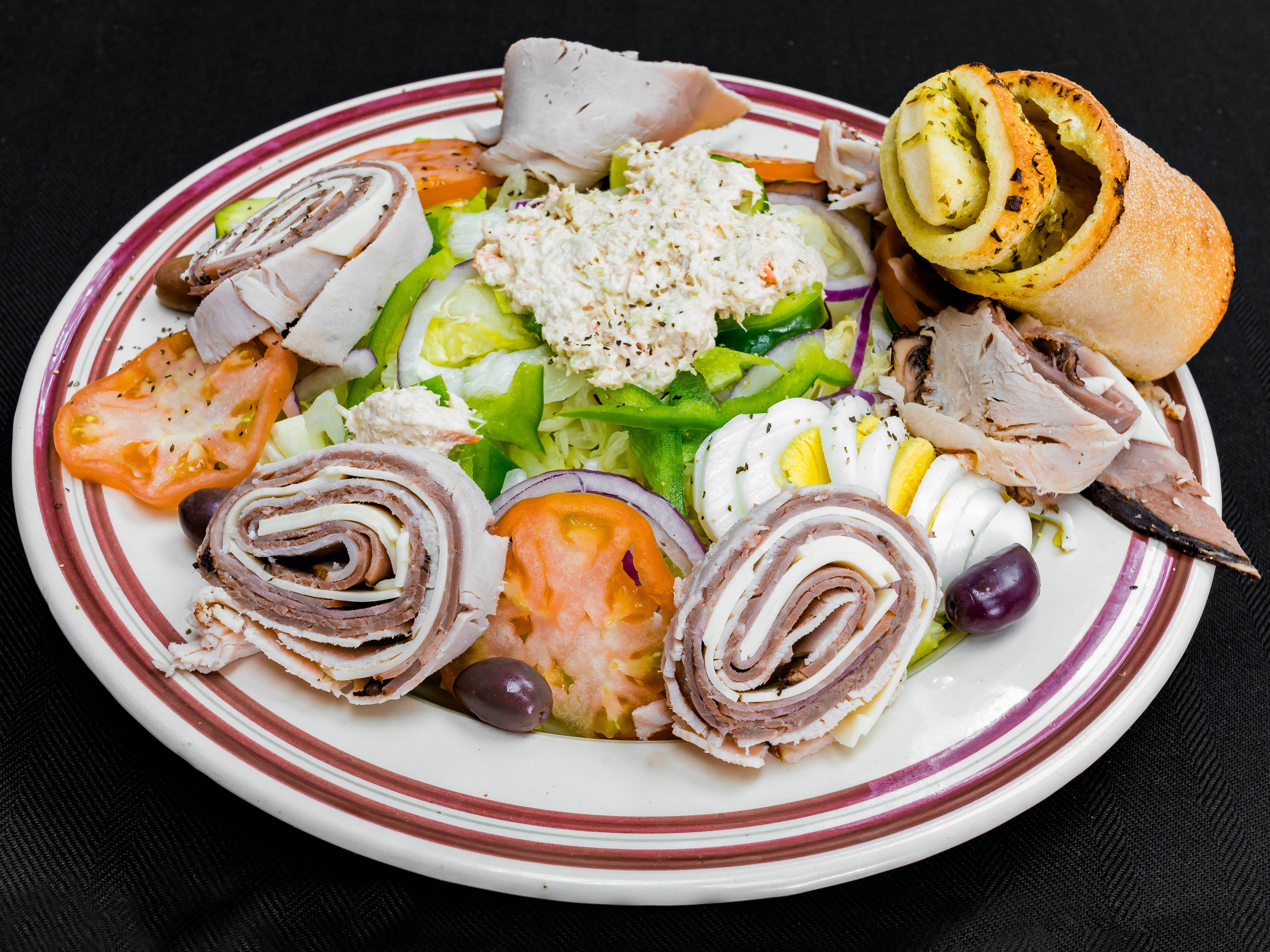 Order Chef Salad food online from 1 Stop Pizza Deli & Grocery  store, Philadelphia on bringmethat.com