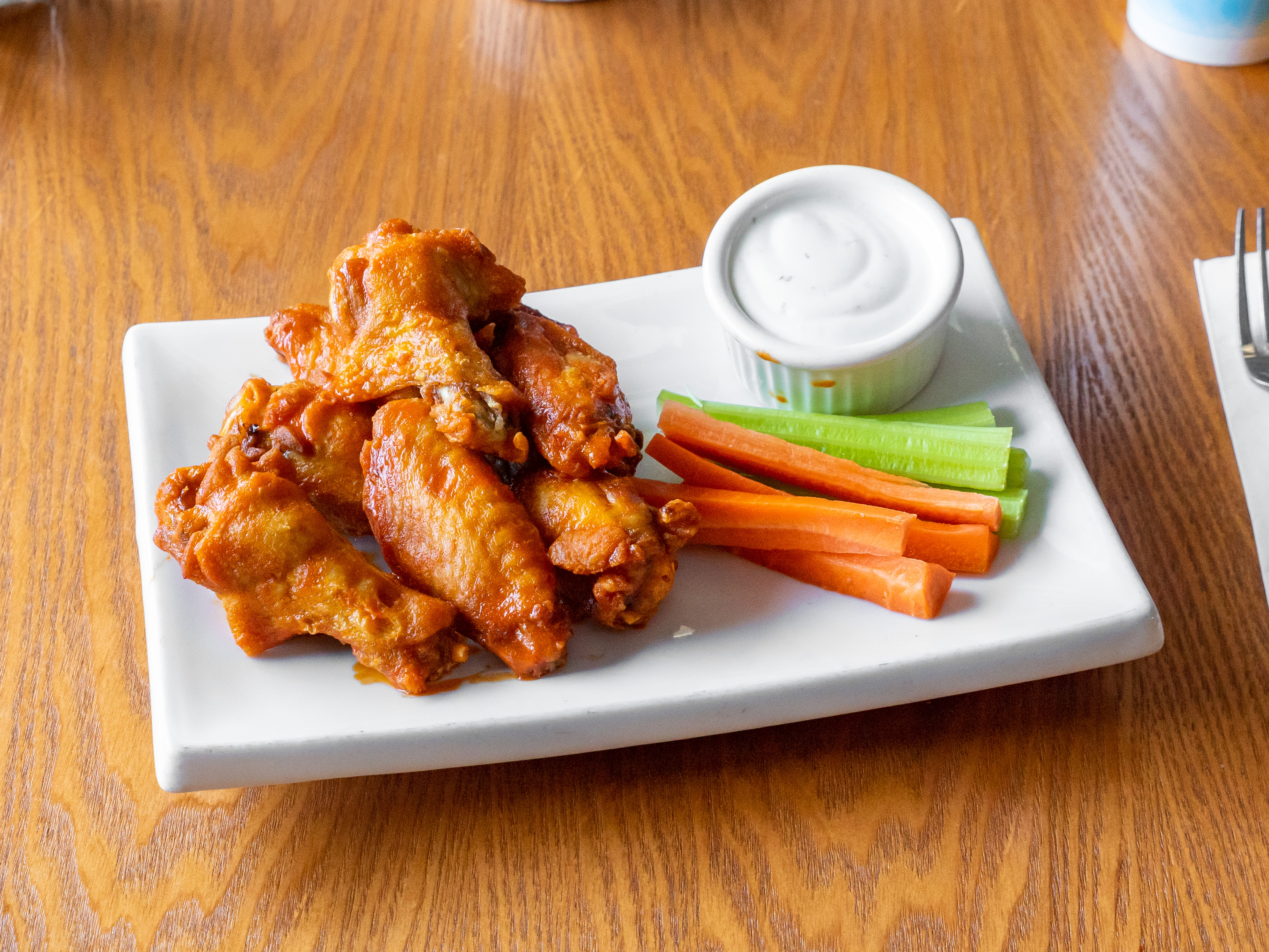 Order Hot Wings food online from Ribs USA store, Burbank on bringmethat.com