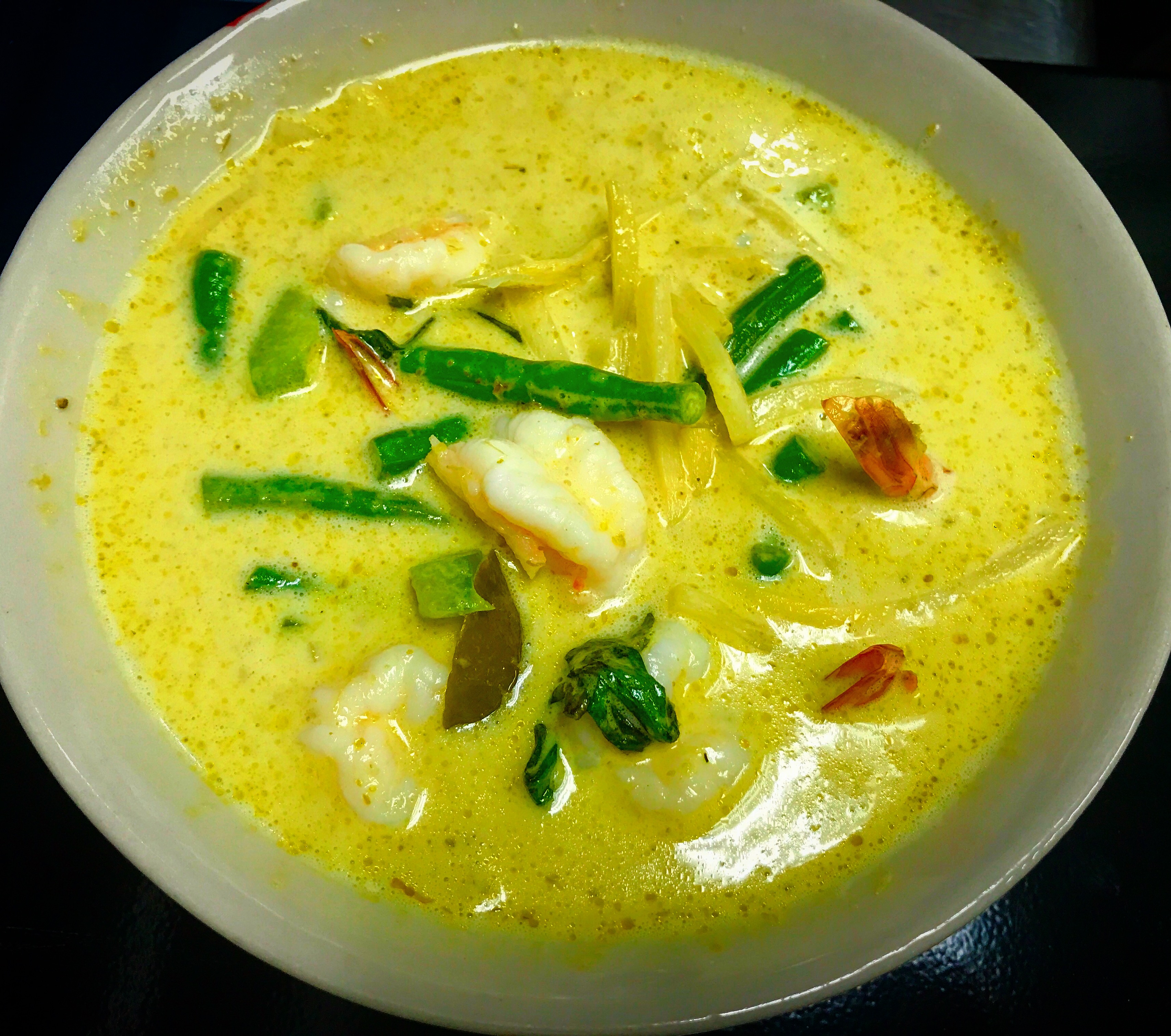 Order Green Curry food online from Vera Thai Restaurant store, Sunnyside on bringmethat.com