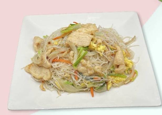 Order Mei Fun food online from Green Basil Asian Fusion Restaurant store, Lilburn on bringmethat.com