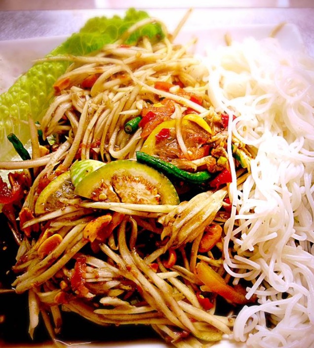Order Papaya Salad food online from King Thai Restaurant store, Saint Paul on bringmethat.com