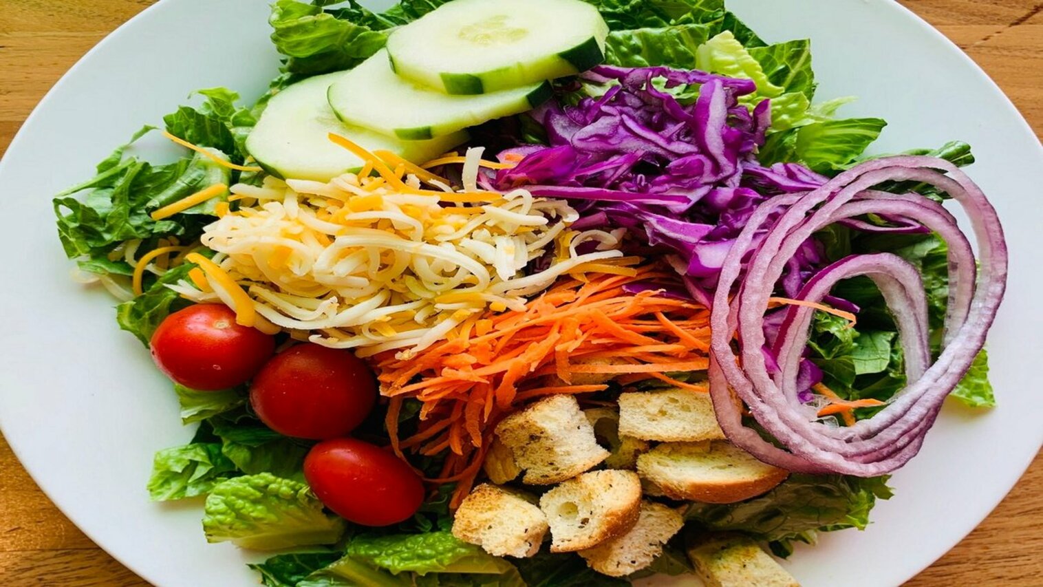 Order House Green Salad food online from Cornucopia store, Springfield on bringmethat.com