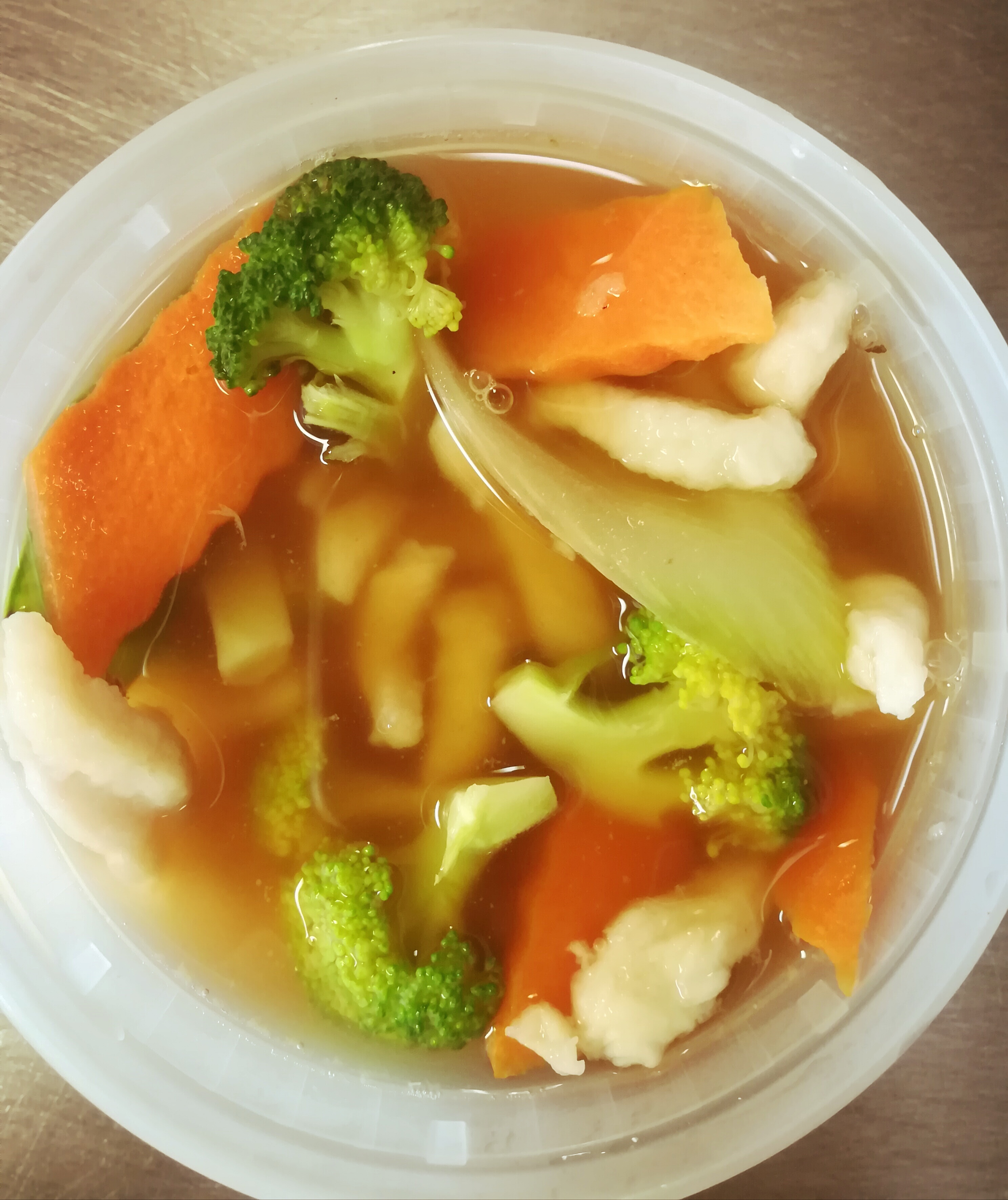 Order Chicken Vegetable Soup food online from Canton Wok store, Pawtucket on bringmethat.com