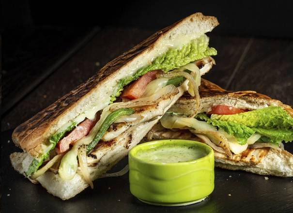Order Pan con Grilled Chicken Sandwich food online from Dcuban Cafe store, Norcross on bringmethat.com