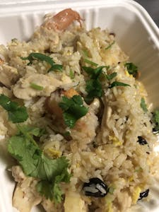 Order R4. Pineapple Fried Rice food online from Chang Thai & Pho store, North Bend on bringmethat.com