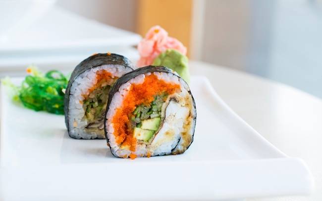 Order Spider Maki (4pc) food online from B Cafe store, Quincy on bringmethat.com