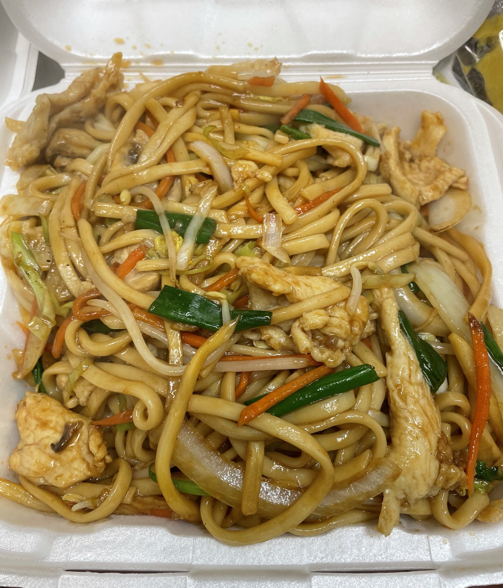 Order Lo Mein food online from Szechuan Chinese Restaurant store, Dallas on bringmethat.com