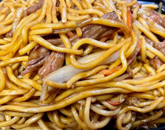 Order Beef Lo Mein food online from Sui Min House store, Paterson on bringmethat.com