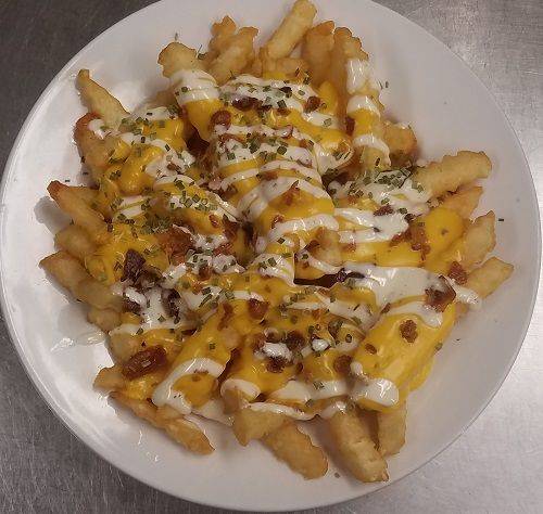 Order Loaded Pub Fries food online from Throwbacks Bar And Grill store, Riverside on bringmethat.com