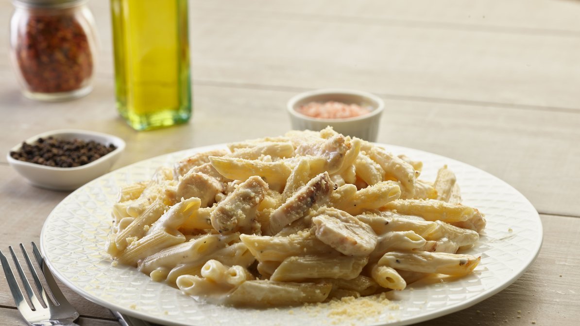 Order Alfredo chicken pasta twist food online from Chicago's Pizza With A Twist store, Arlington on bringmethat.com