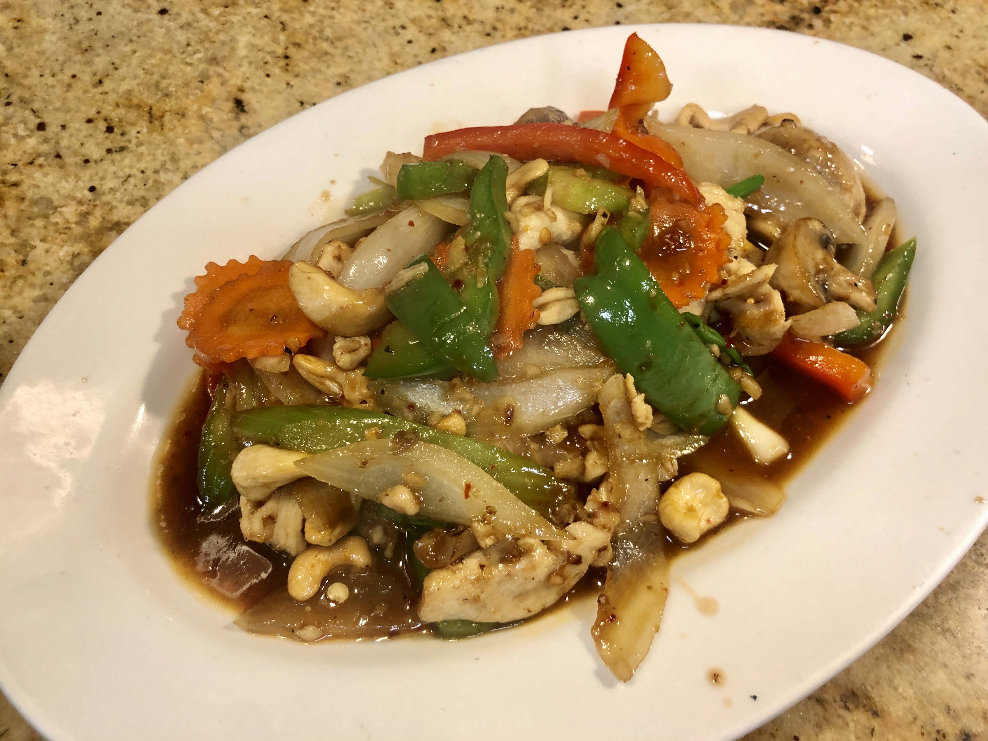 Order Cashew Nut Entree food online from Thai Eagle Rox store, Los Angeles on bringmethat.com