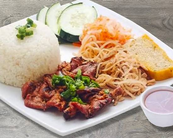 Order 45c. Com Tam Cha Thit Nuong food online from Tay Ho store, Santa Clara on bringmethat.com