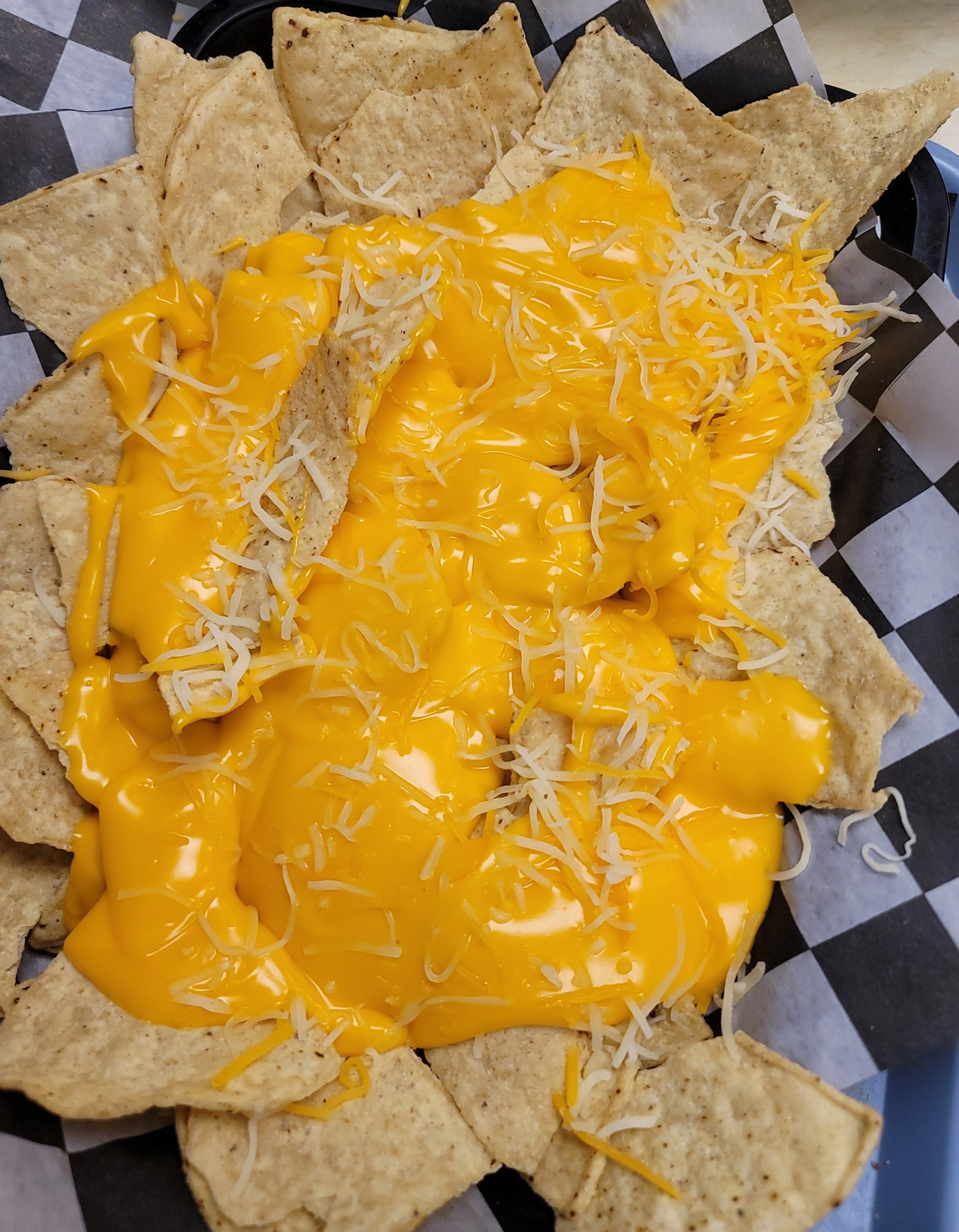 Order Cheese Nachos food online from Hunt Annex Lounge store, Woodlyn on bringmethat.com