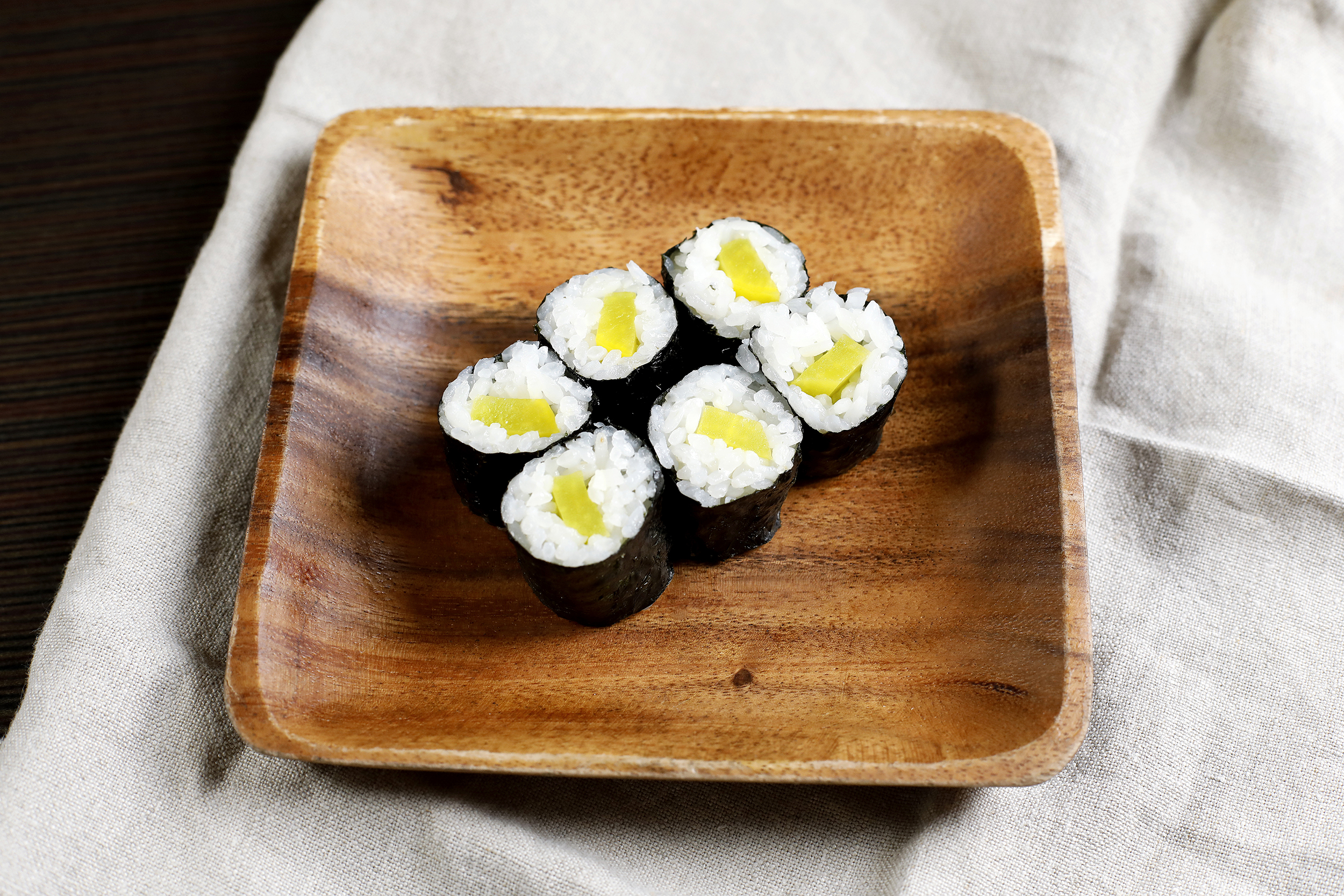 Order Oshinko Veggie Roll food online from Blue Fin Sushi store, San Francisco on bringmethat.com