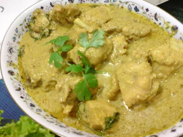 Order Made in Thailand (Chicken Curry) food online from The Kitchen Ochina store, Jersey City on bringmethat.com