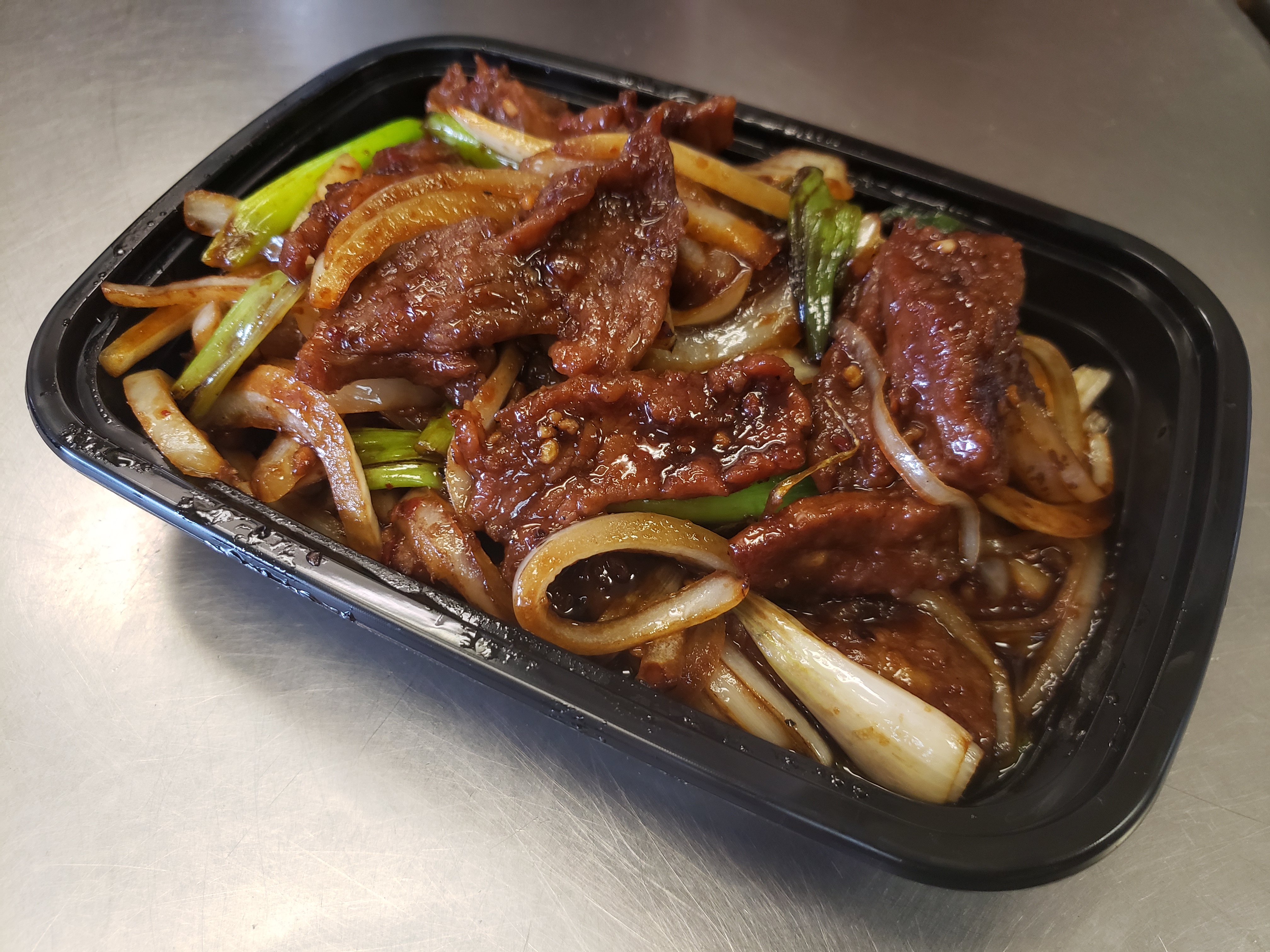 Order Mongolian Beef food online from Golden Chef Chinese Kitchen store, Chicago on bringmethat.com