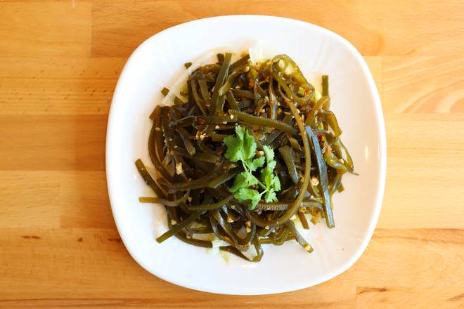 Order D17. Seaweed in Special Sauce 凉拌海带丝 food online from Shi Miao Dao store, Quincy on bringmethat.com