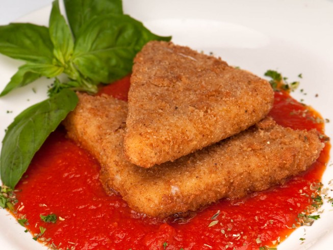 Order Fried Mozzarella  food online from Salvatore's Italian Grill store, Youngstown on bringmethat.com