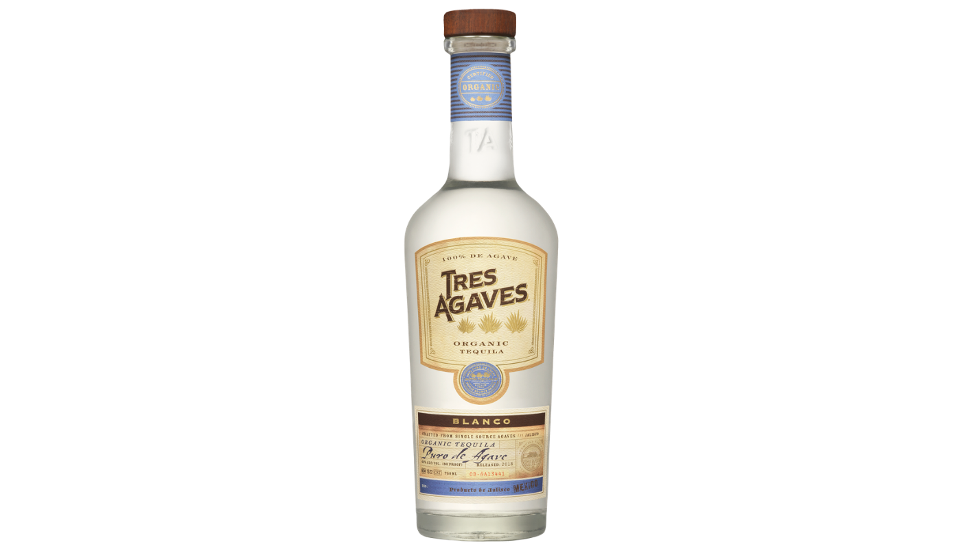 Order Tres Agaves Tequila Blanco 750mL food online from Liquor Palace store, Burbank on bringmethat.com