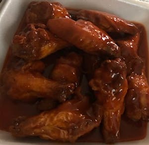 Order Chicken Wings food online from Johnny T Fish & Wings store, Little Rock on bringmethat.com