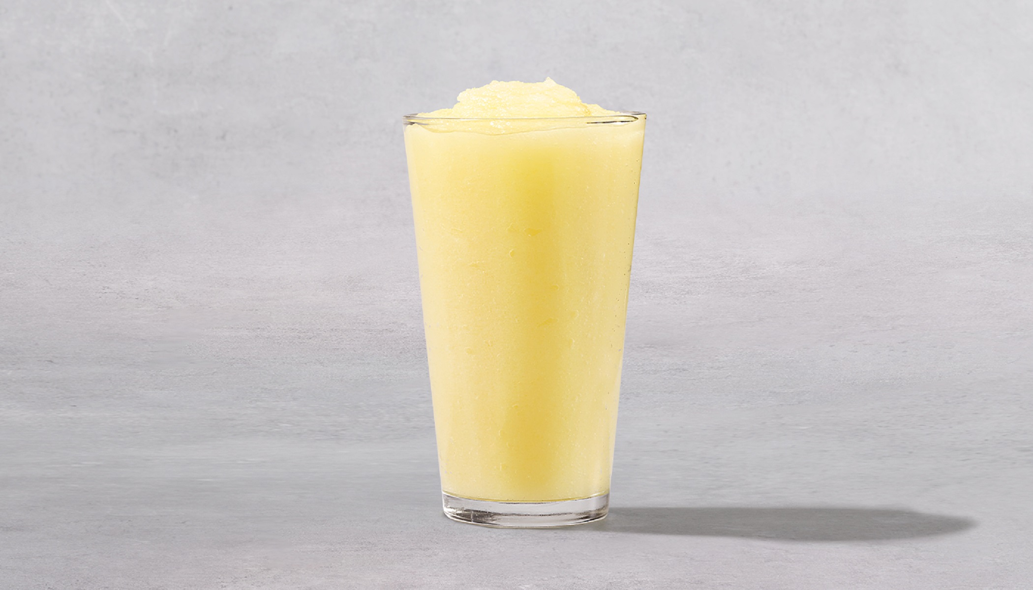 Order Frozen Premium Lemonade food online from Popeyes store, Chicago on bringmethat.com