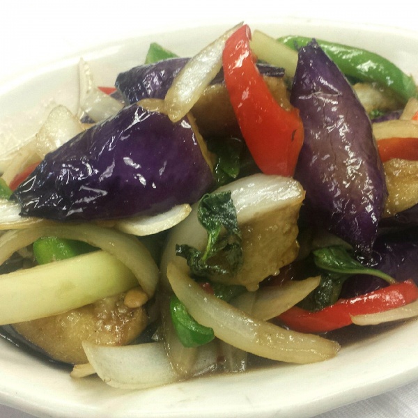Order V7. Basil Eggplant food online from Thai Bbq & Noodles store, Cypress on bringmethat.com