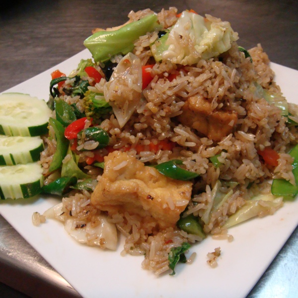 Order 62. Basil Fried Rice Jae  food online from My Thai Place Restaurant store, Brambleton on bringmethat.com