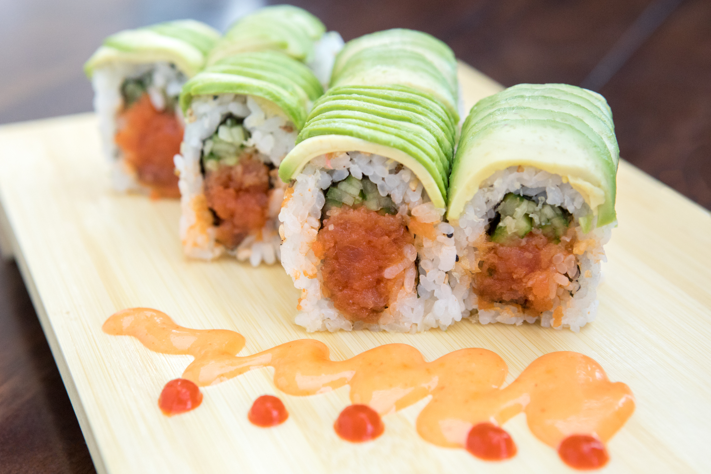 Order Deluxe Lambada Roll food online from Yo Sushi store, Vallejo on bringmethat.com