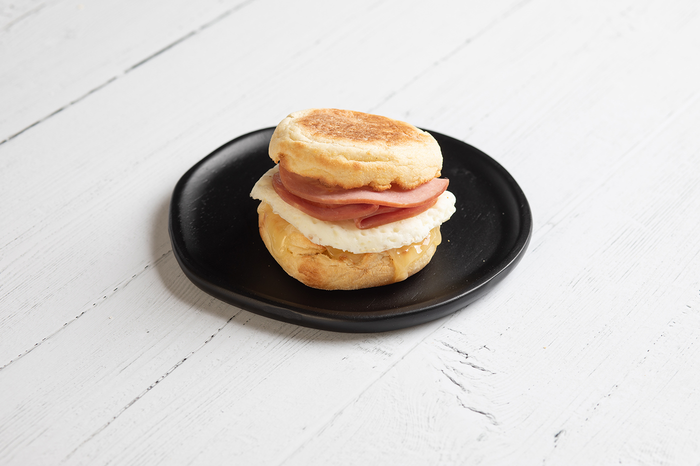 Order Ham, Egg & Cheese Muffin food online from Beans & Brews #122 store, Salt Lake City on bringmethat.com