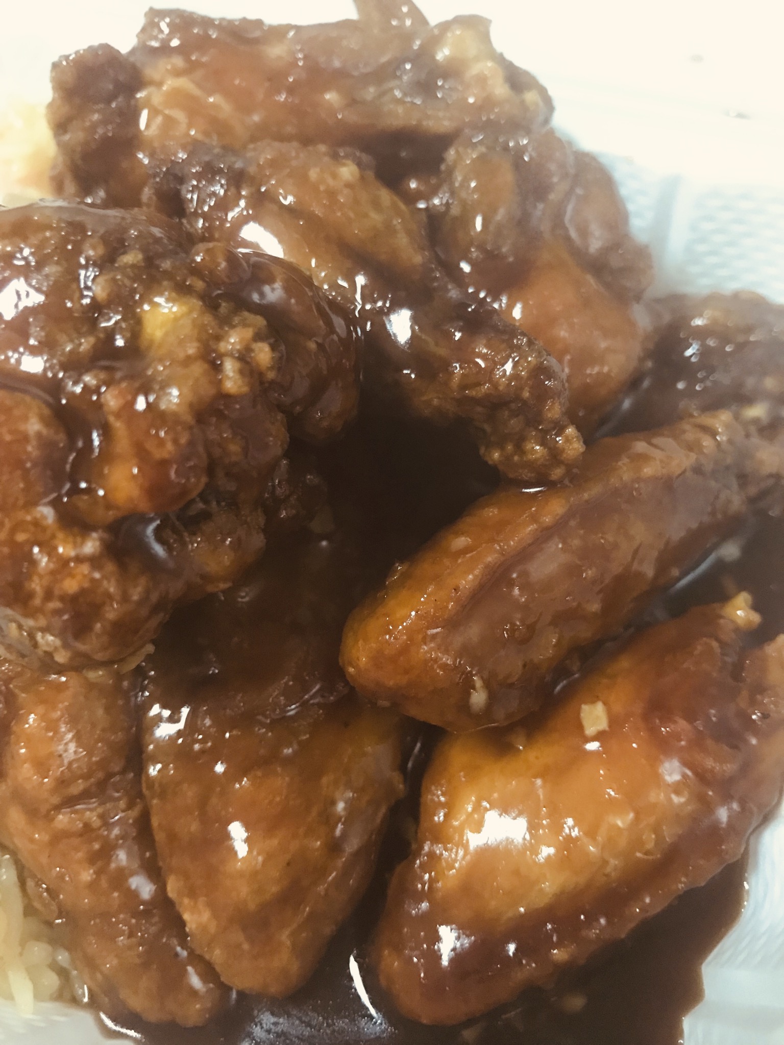 Order 16. Chicken Wings with Garlic Sauce food online from Ye Garden store, Glendale on bringmethat.com