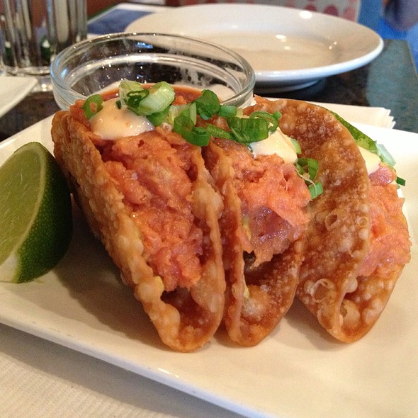 Order 2 Piece Crispy Yellowtail Taquitos food online from Abi sushi store, Astoria on bringmethat.com