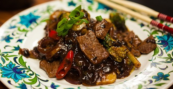 Order 72. Beef with Black Bean Sauce food online from China Gourmet store, Palmetto Bay on bringmethat.com
