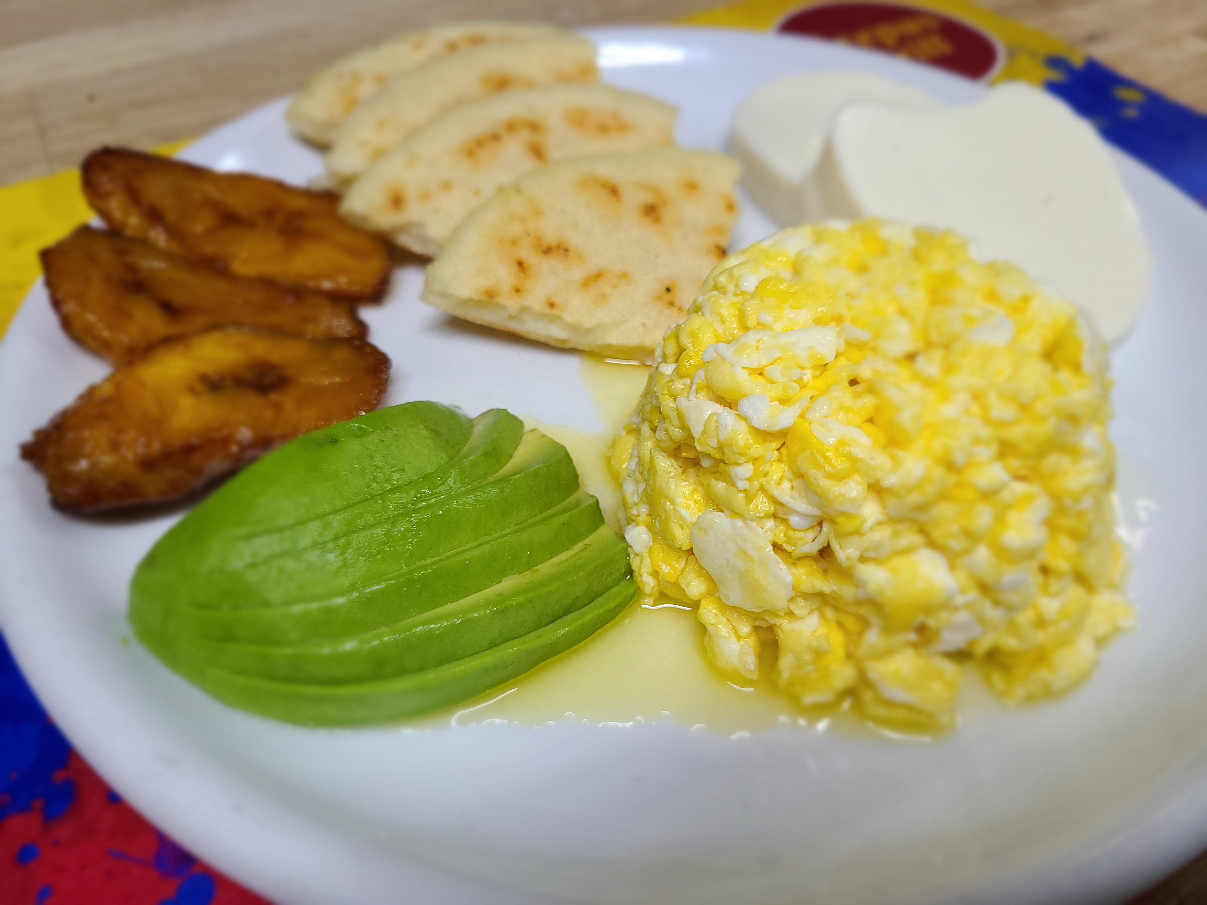 Order Brunch #2 food online from Arepas Grill 21-19 Broadway Ave store, Astoria on bringmethat.com