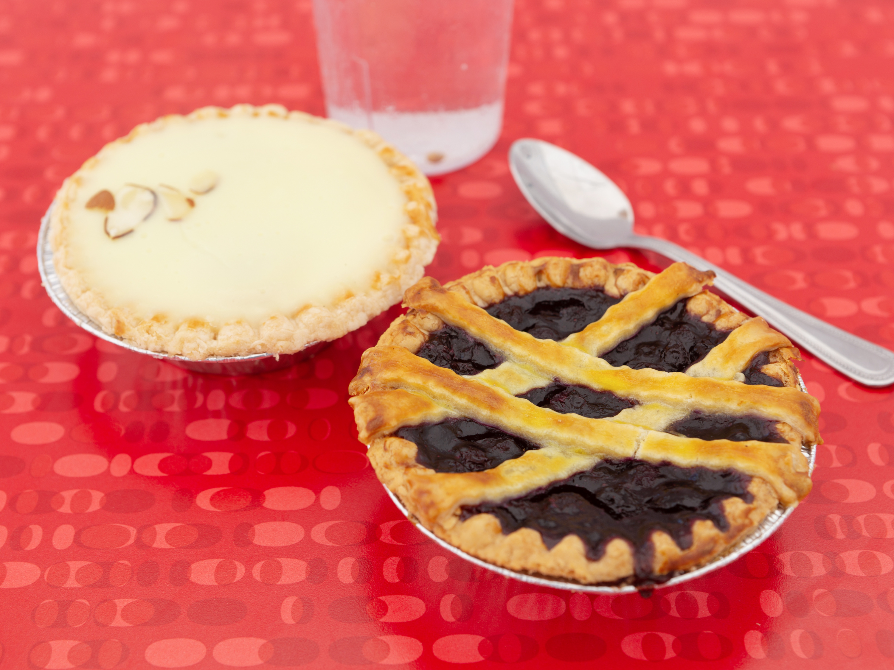 Order Mini Pie a la Mode food online from Mr D store, Placentia on bringmethat.com