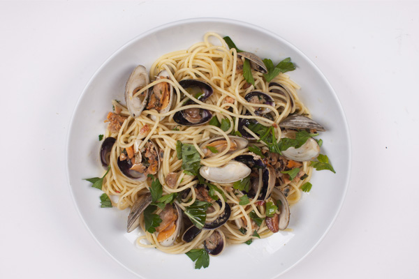 Order Spaghetti with Clams food online from Umberto Pizzeria store, Bellmore on bringmethat.com
