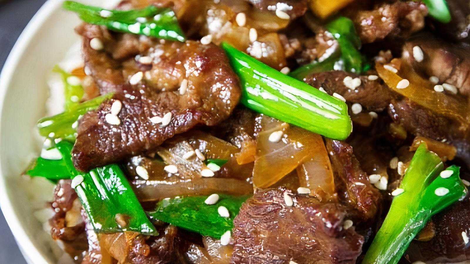 Order 48. Mongolian Beef food online from Jade Express Chinese Restaurant store, Shreveport on bringmethat.com