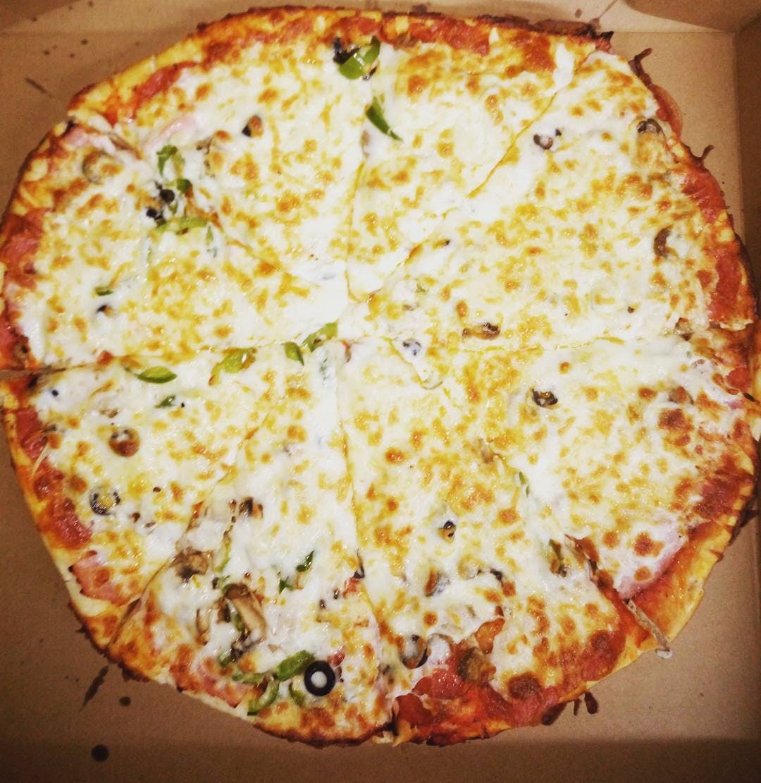 Order White Vegetable Pizza - Large 18" food online from Pizza Bono store, Plattsburgh on bringmethat.com